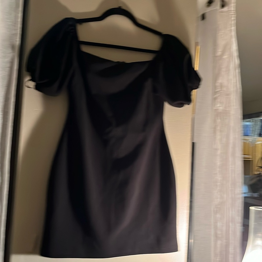 Mini black dress with puff sleeves